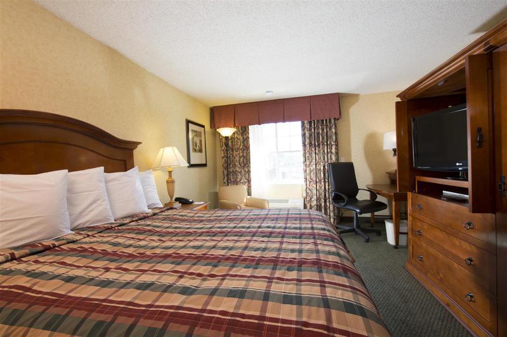 Red Lion Hotel Portland Airport Room photo